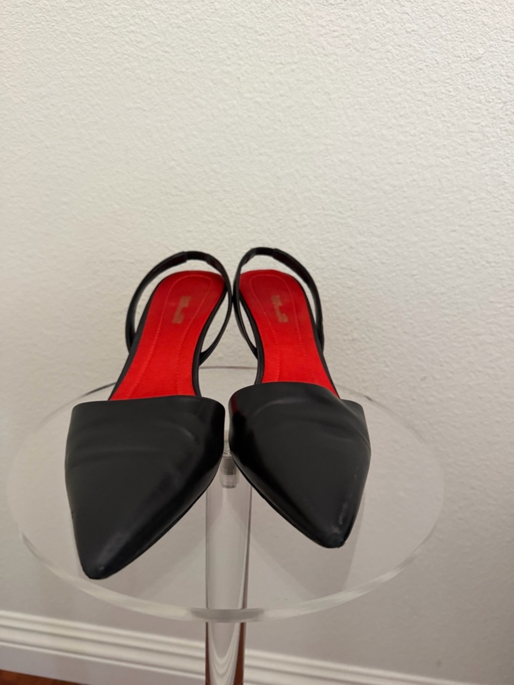 Diane von Furstenberg Black Leather Pointed Slingback Heels with Red Accents - Picture 3 of 8